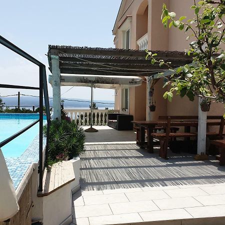 קריקווניצה Apartments Velic מראה חיצוני תמונה