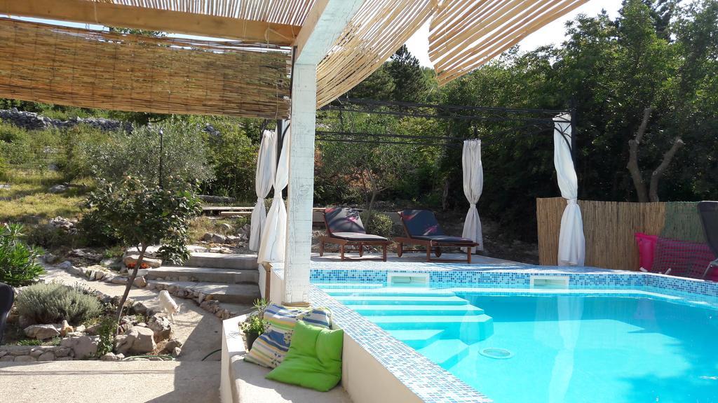 קריקווניצה Apartments Velic מראה חיצוני תמונה