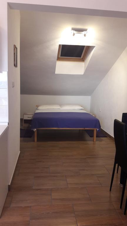 קריקווניצה Apartments Velic מראה חיצוני תמונה