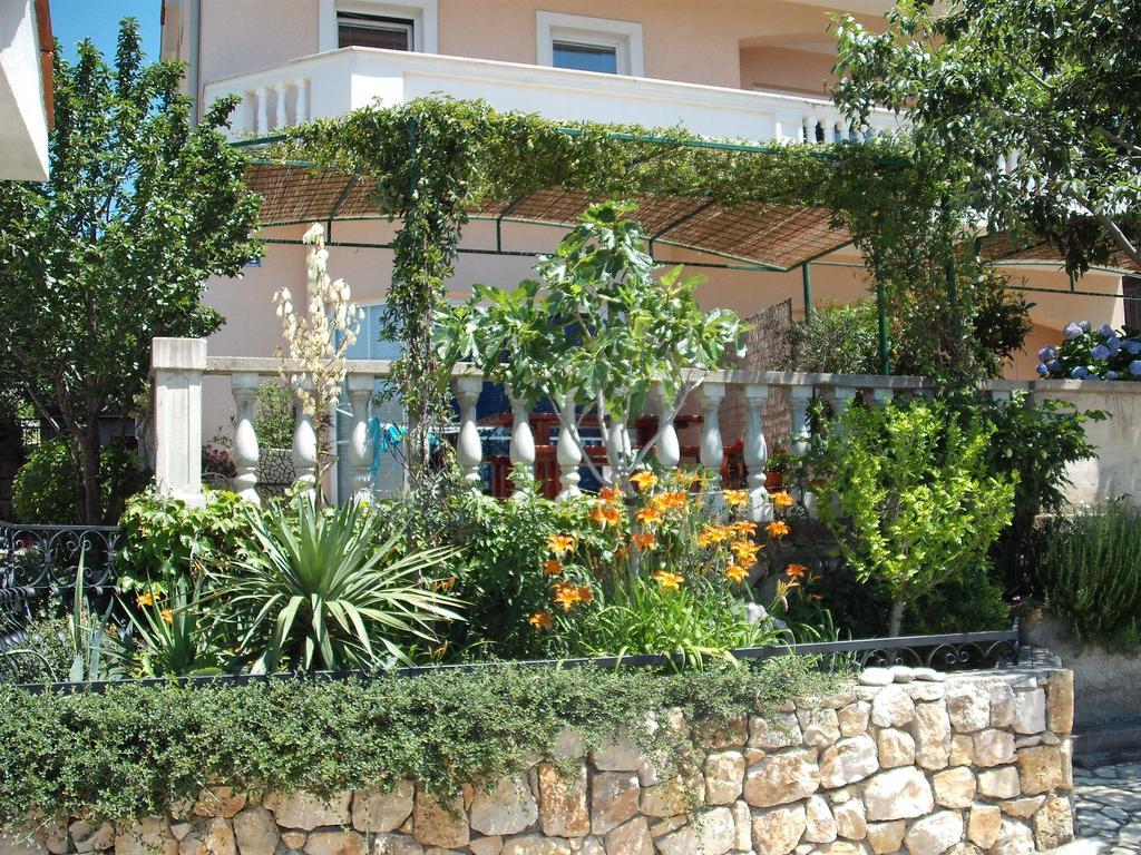 קריקווניצה Apartments Velic מראה חיצוני תמונה
