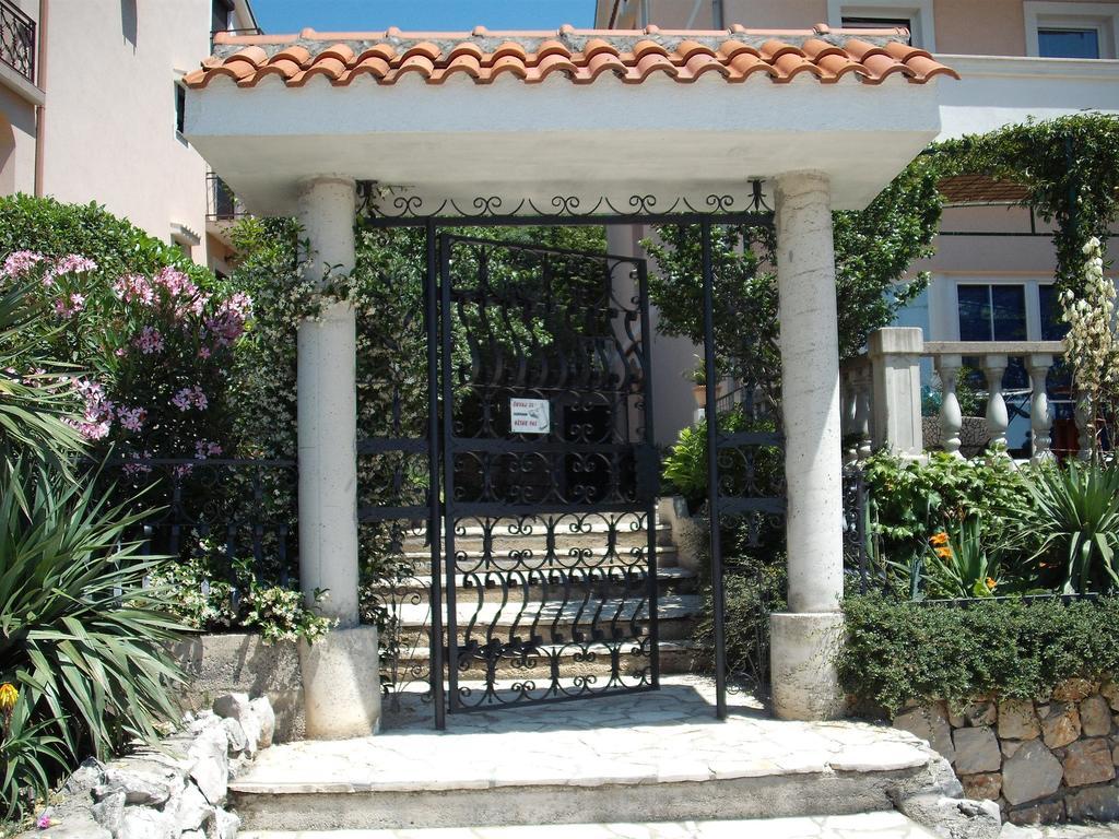 קריקווניצה Apartments Velic מראה חיצוני תמונה